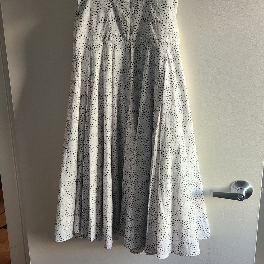 Patterned Midi Dress. - Picture 3 of 8